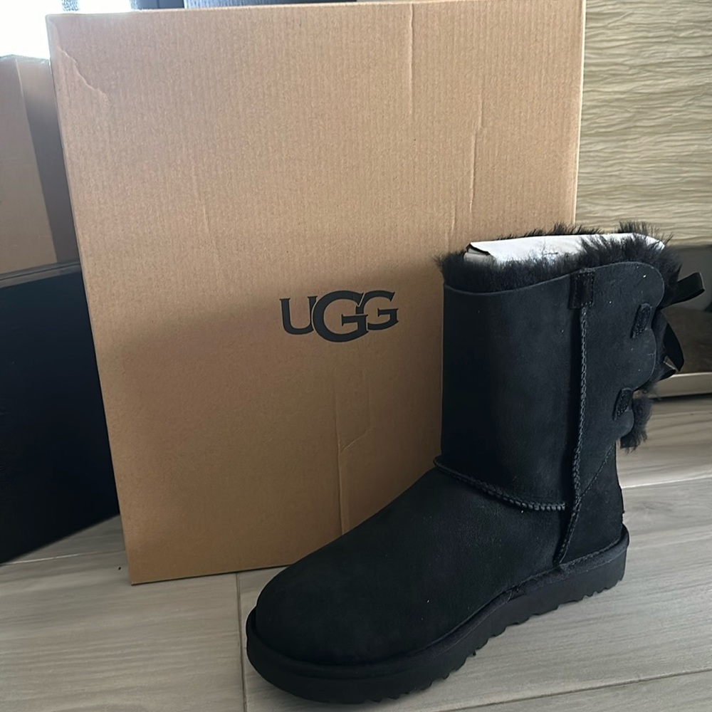 NWT UGG Bailey Bow II boots